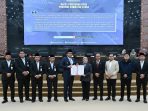 Gubsu_Rapat_Paripurna_Kesepakatan_Bersama_DPRD_Sumut_6_(4)_jpg