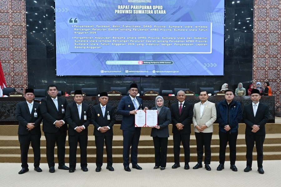 Gubsu_Rapat_Paripurna_Kesepakatan_Bersama_DPRD_Sumut_6_(4)_jpg